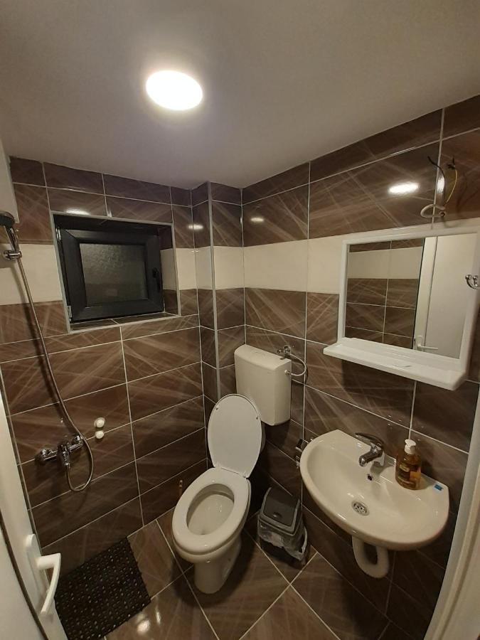 Bed and Breakfast Std Cvetkovic Crni Vrh Exterior foto
