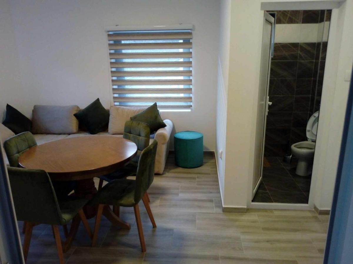 Bed and Breakfast Std Cvetkovic Crni Vrh Exterior foto